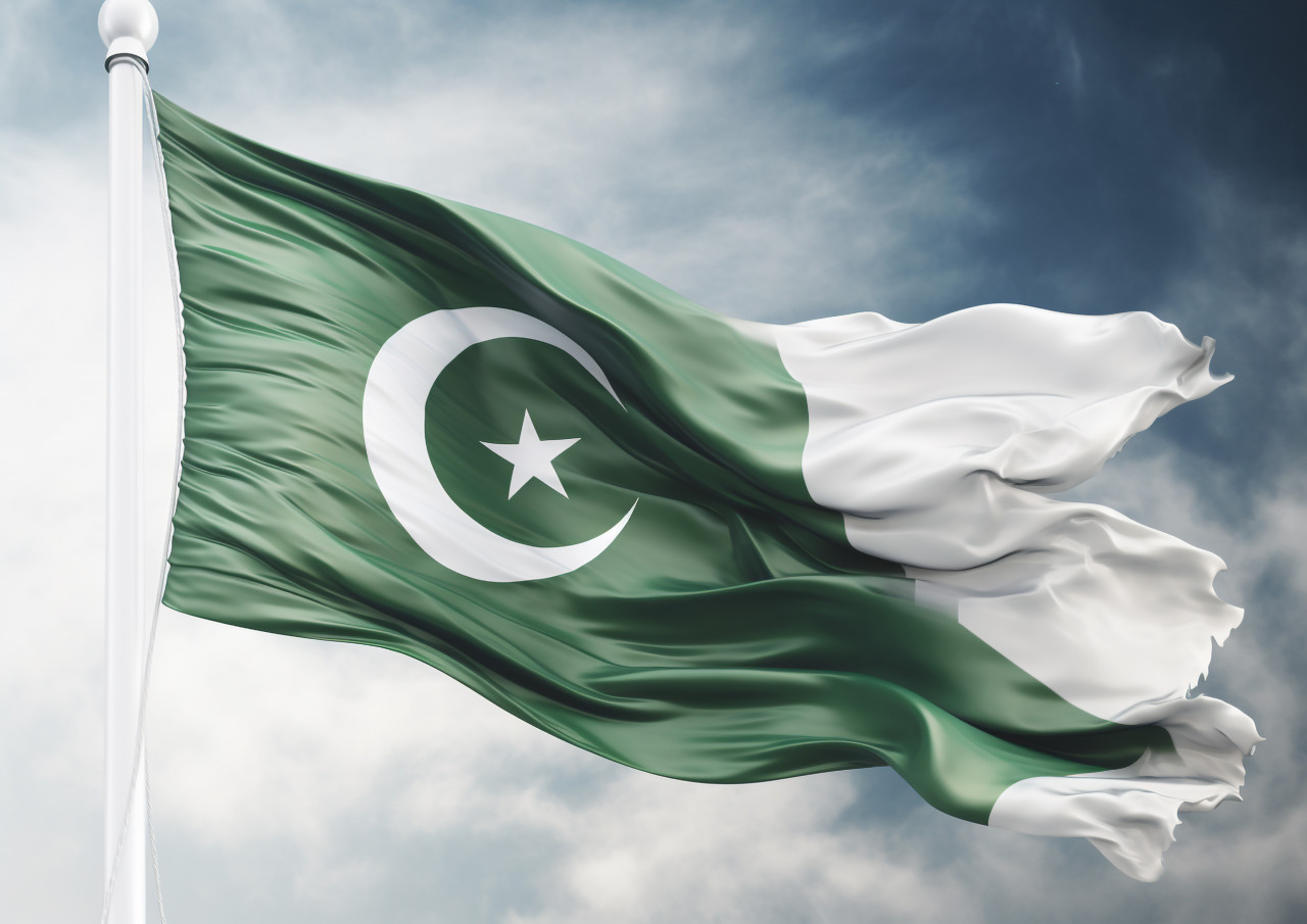 A pakistan flag waving in the wind, pakistan independence day photos