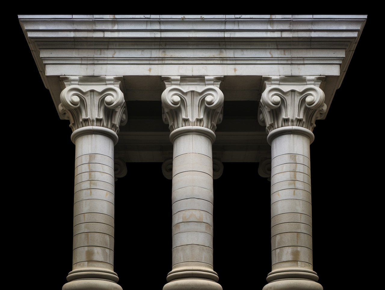 Modern scandinavian piler.