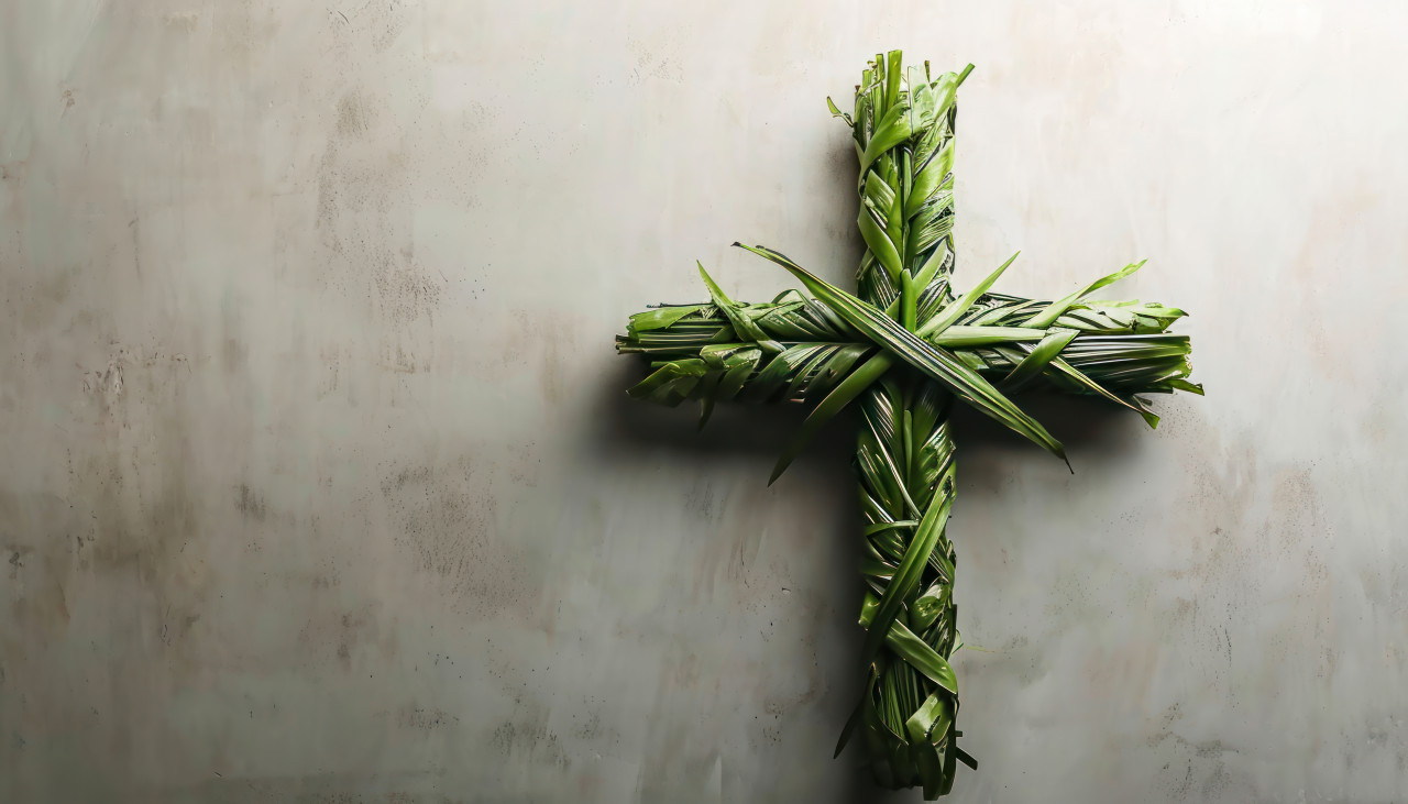 A palm frond cross, palm crosses image