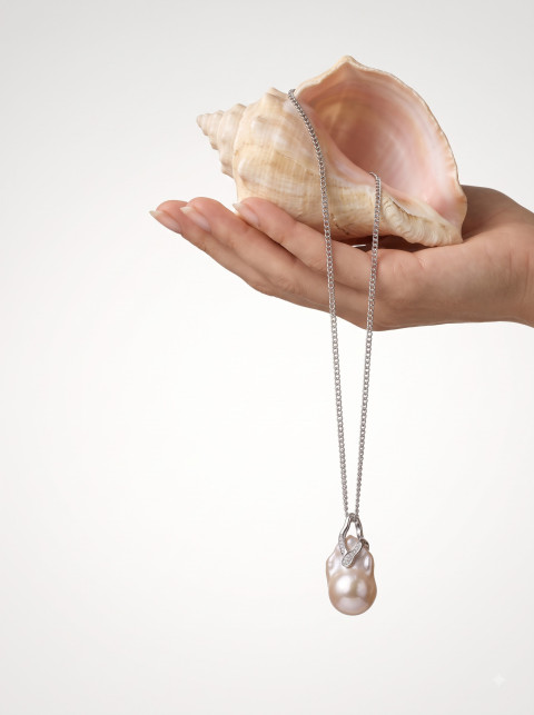 Baroque Pearl Pendant in Conch Shell AI Hand Model Product Photography Prompt