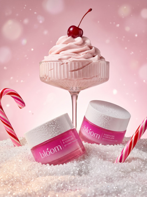 Creative Still Life AI Product Photography Prompt Christmas Moisturizer Candy Cane